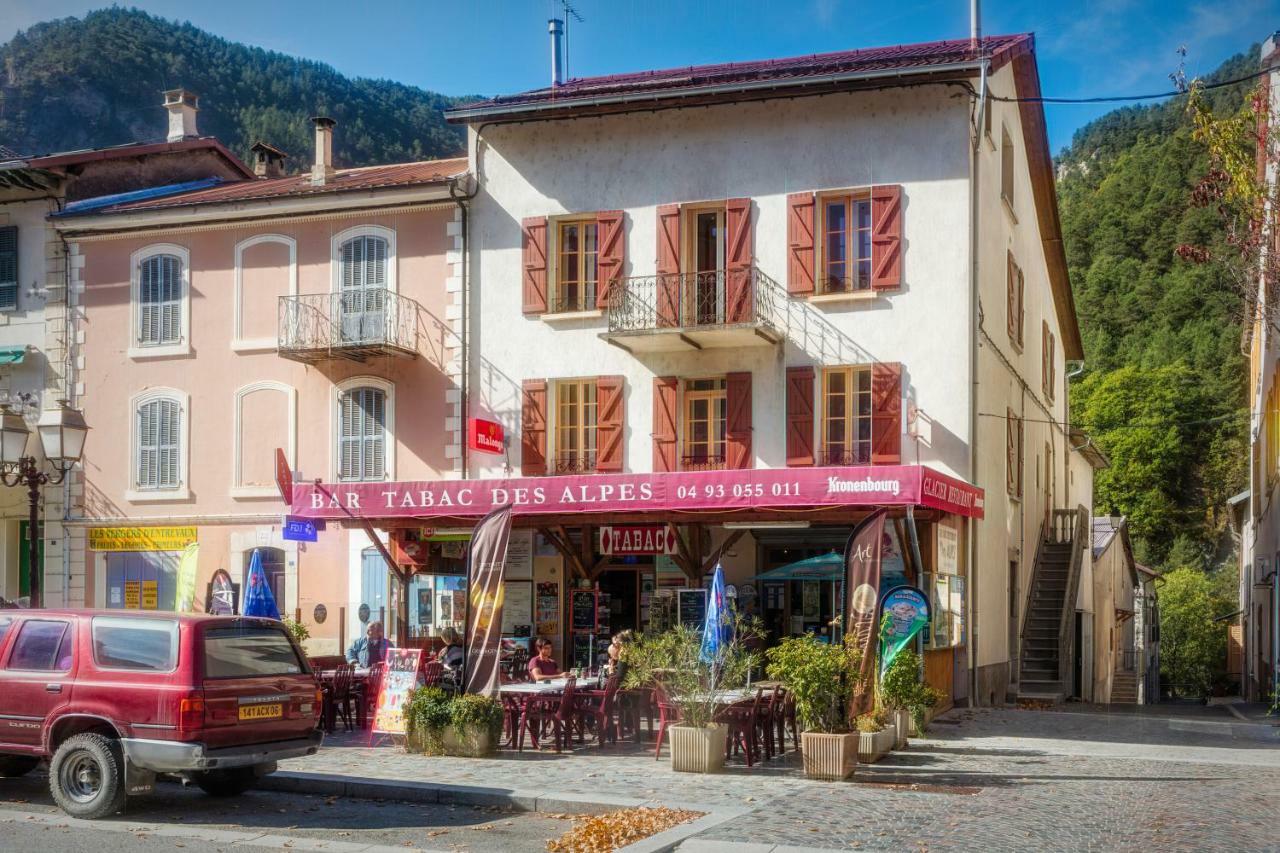 Relais Des Alpes Hotel Guillaumes Kültér fotó